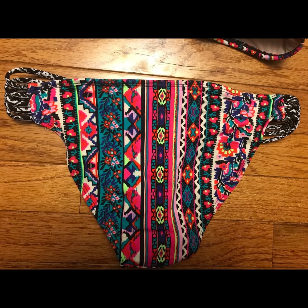 Xhilaration Aztec bikini - Picture 7 of 7